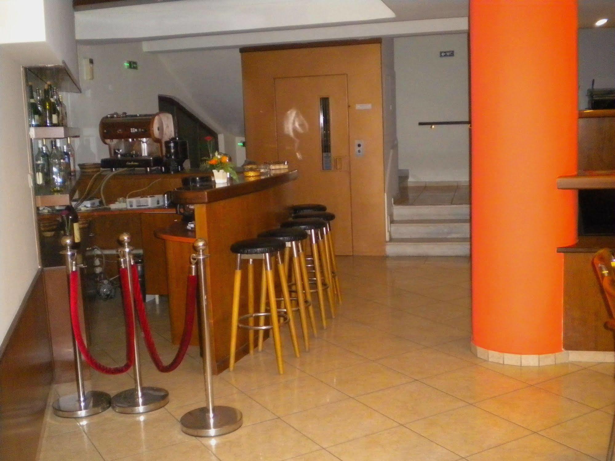 Athens Moka Hotel Buitenkant foto
